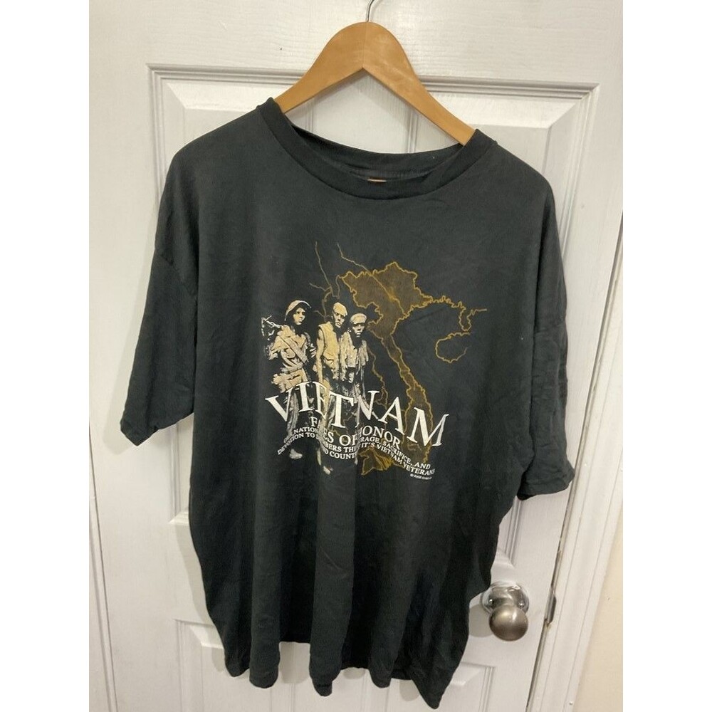 Vintage Vietnam Faces of Honor Graphic T-Shirt Black XL